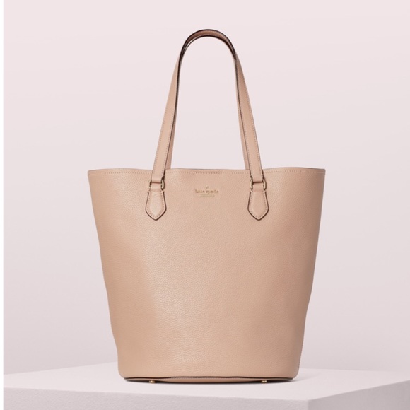 kate spade Handbags - Kate Spade Tote Bag